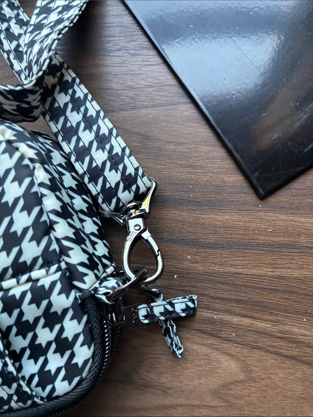 lug Black & White Houndstooth Quilted Crossbody coupe XL